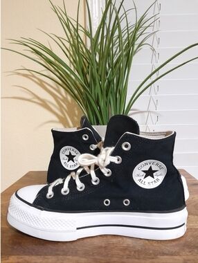 Chuck Taylor All Star Platform lift canvas black white women's 7